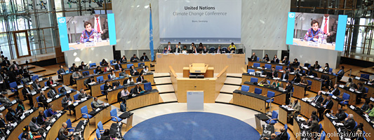 Klimaverhandlungen im ehemaligen Plenarsaal des Bundestags in Bonn (Foto: UNFCCC)