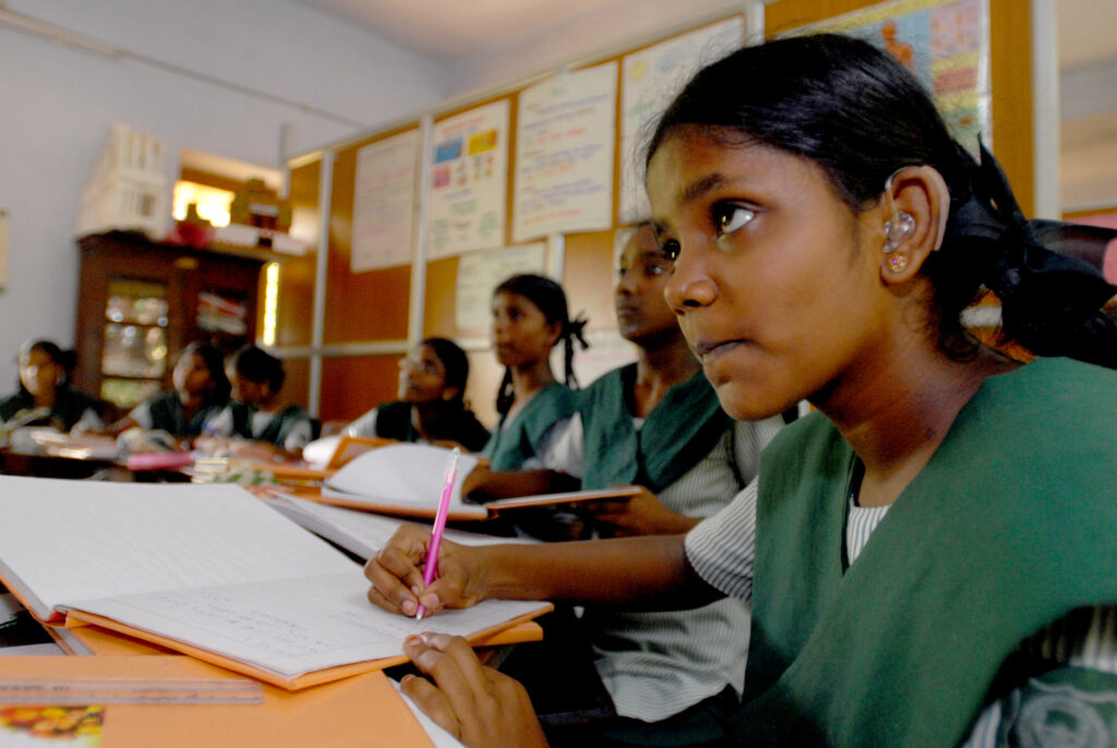Entscheidend. Die Zahl der Menschen hängt auch von der Schulbildung von Mädchen ab. (Foto: Pippa Ranger / DFID /  Flickr)