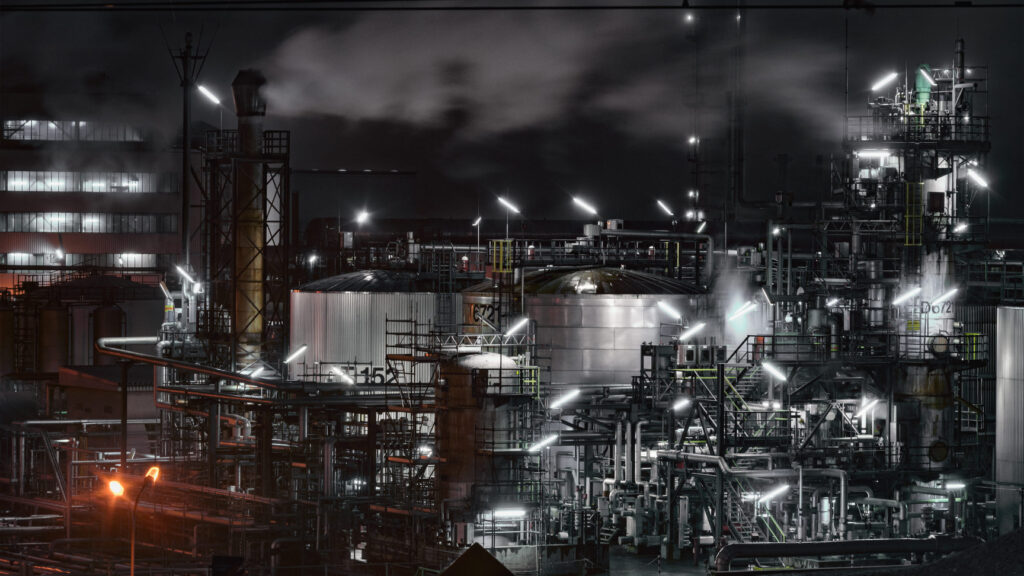 Abhängig. Viele Raffinerien wie die von OMV in Schwechat sind darauf ausgelegt, dass Öl und Gas aus dem Osten kommen. (Foto: Unbekannt / WallpaperFlare)